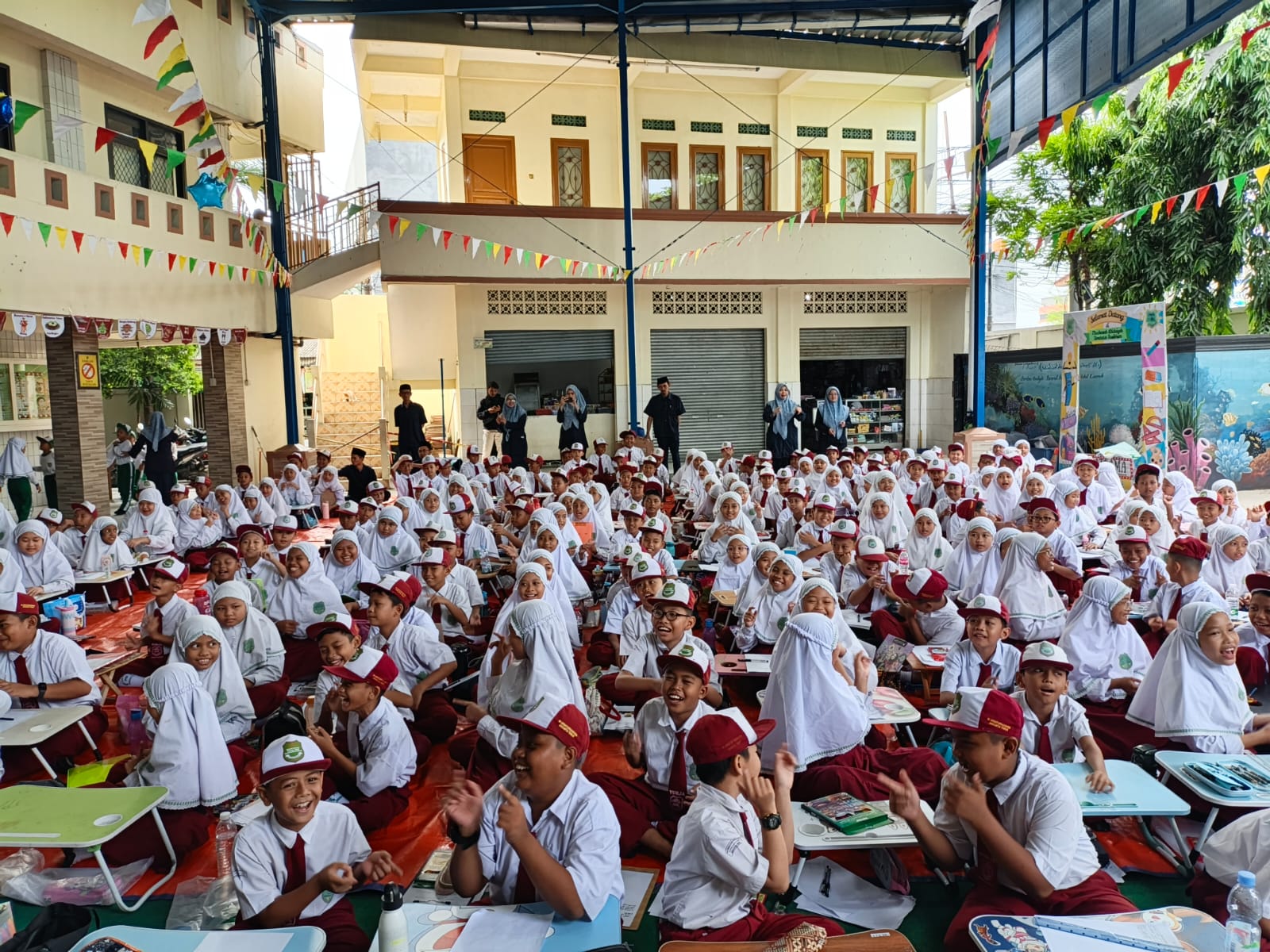 Wisata LiterAsyik Ke MI Umdatur Rasikhien